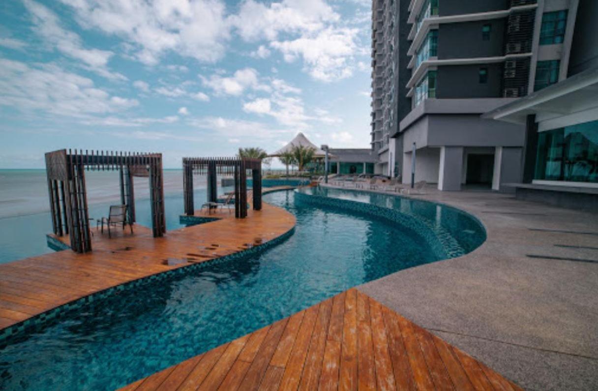 Cozy Seaview Studio At Imperium Residence Tanjung Lumpur Kuantan Exterior photo